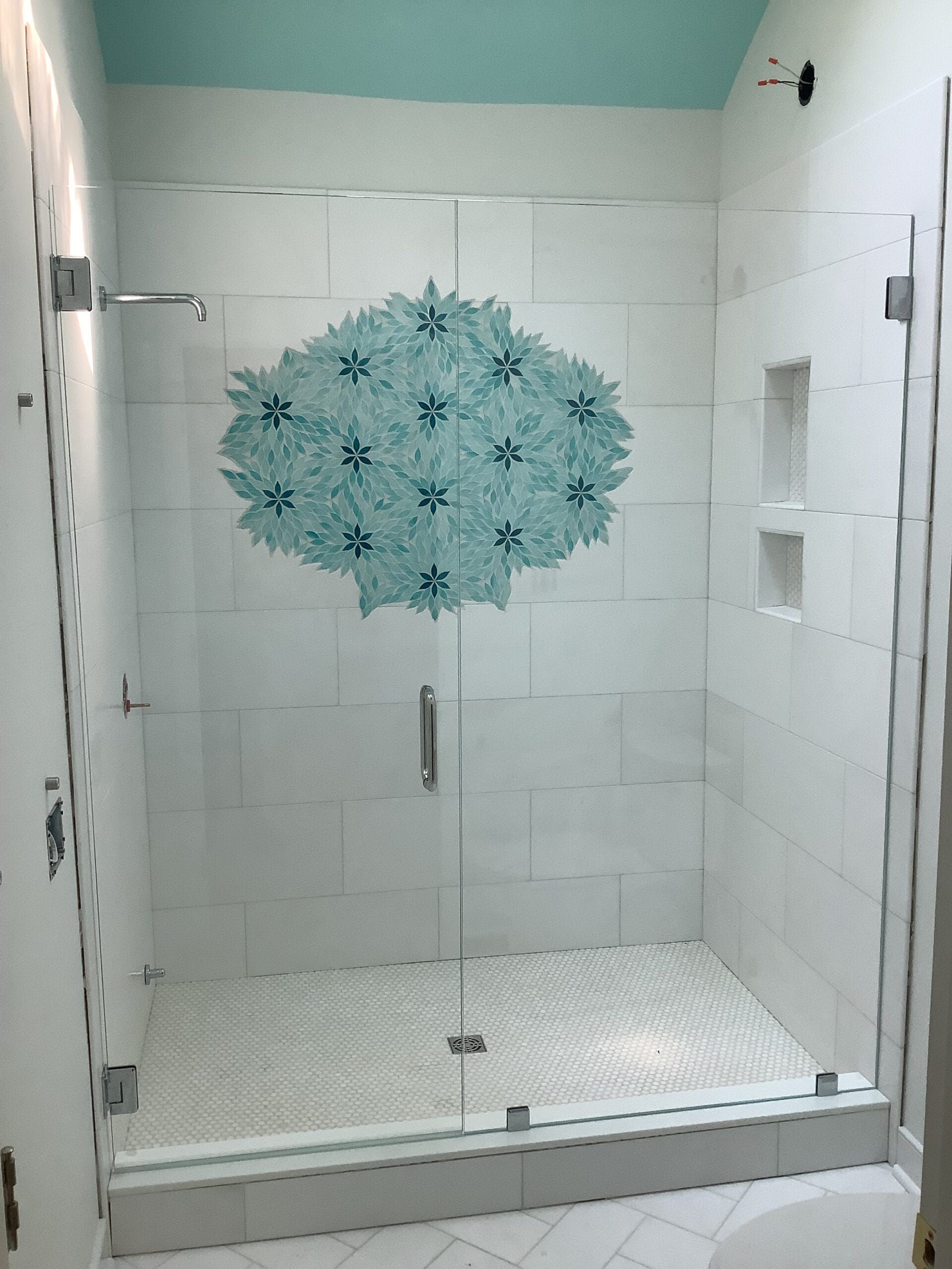 Hinged shower doors